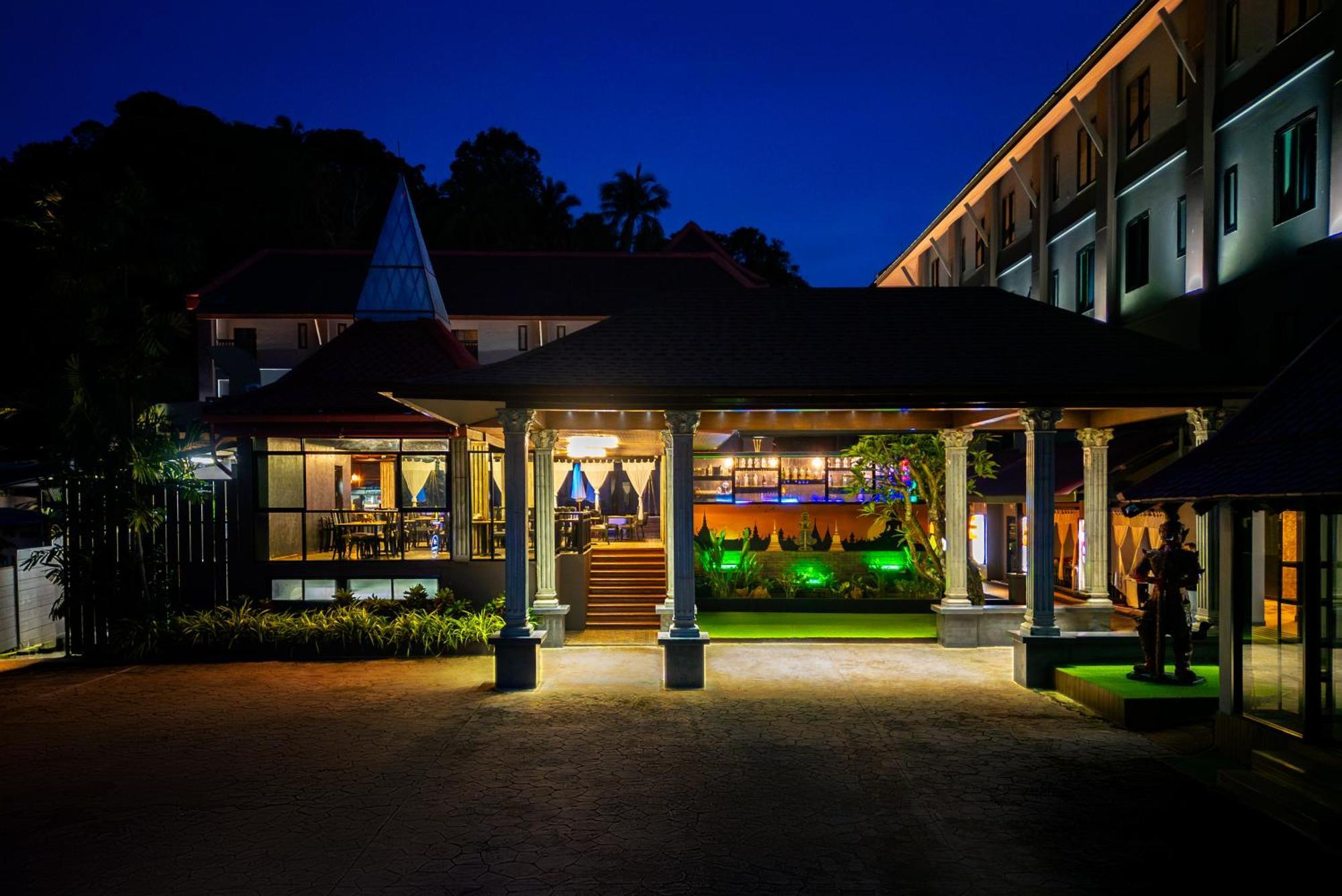 Tuana Hotels The Phulin Resort Karon Exterior foto